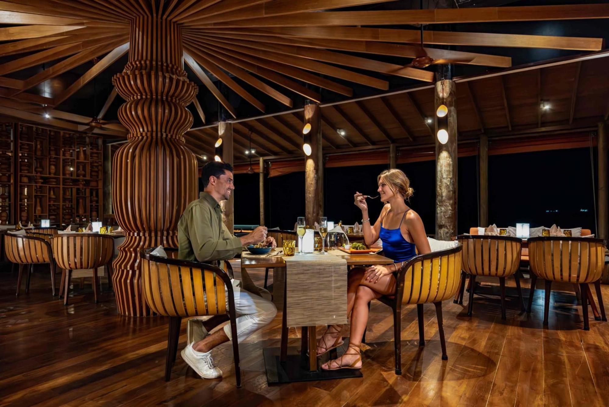 Ozen Life Maadhoo Hotel Maadhoo  Luaran gambar